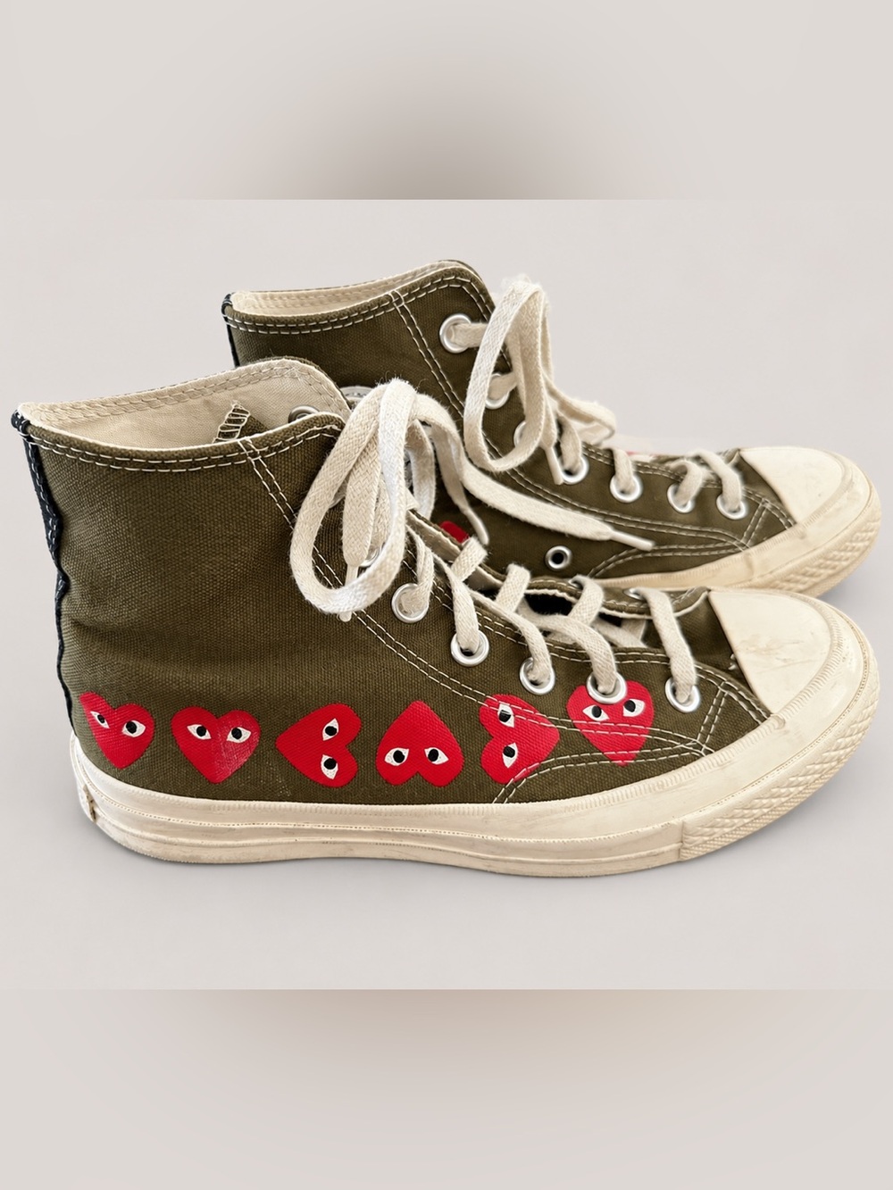 Converse Chuck 70 High Olive Green Multi Heart Sneakers Mens 5 and Women’s 7